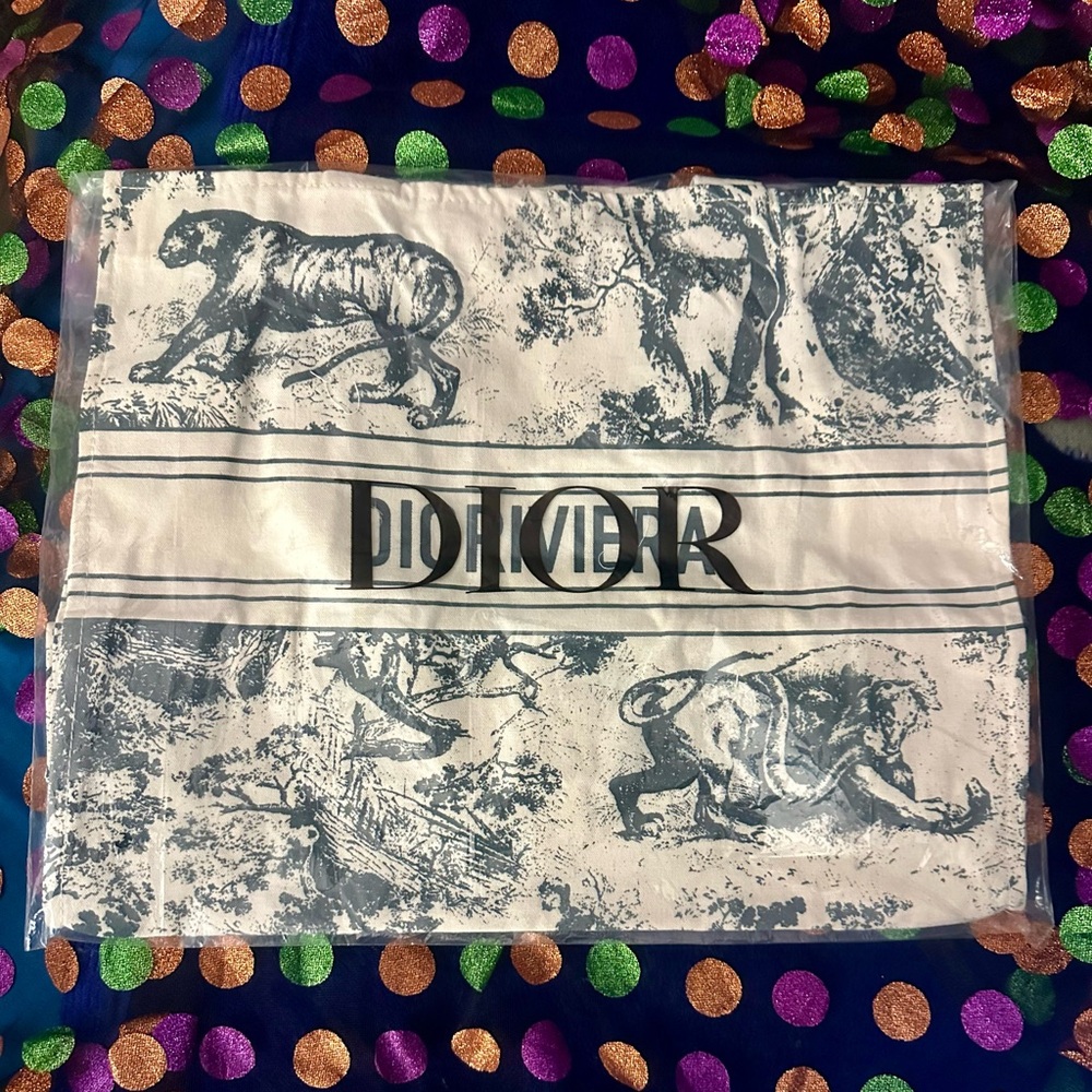 Dior Limited Edition Gray/Black & Cream/Off White Illustrated Tote Bag GWP NWB - Picture 10 of 11